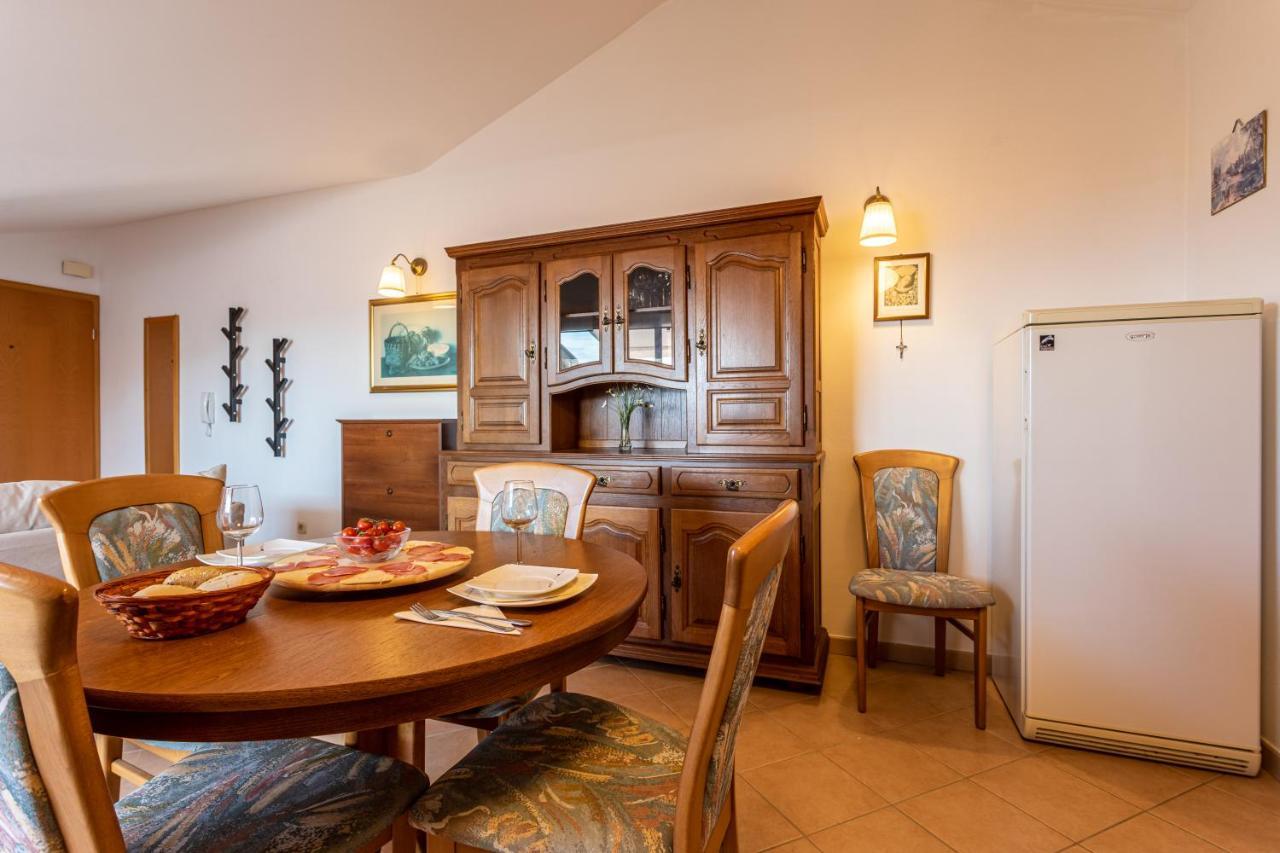 Apartment Tereza Malinska Exteriér fotografie