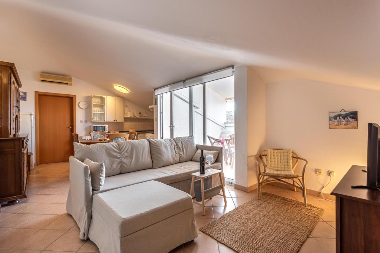 Apartment Tereza Malinska Exteriér fotografie